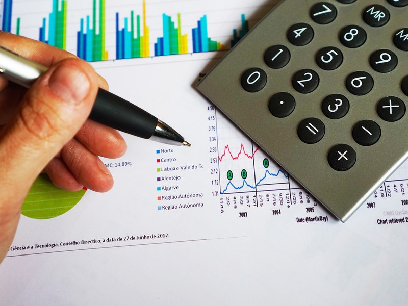 Business, financial and personal finance news